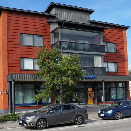 Tasokas 3h+k+s Nivalan Ydinkeskustassa * Nivala