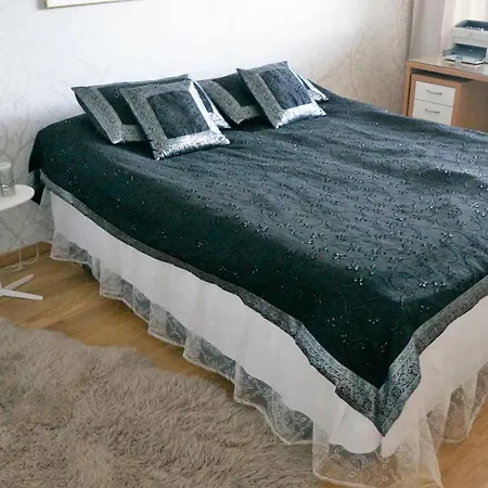 Lejlighed Tasokas 3h+k+s Nivalan Ydinkeskustassa *